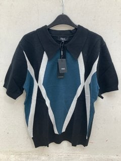 Lot 917  
            Marchington SR14 - Parcel Delivery Only 
                
PHIX DIAMOND GEOMETRIC KNITTED POLO SHIRT - TEAL - SIZE MEDIUM - ORIGINAL RRP £99...