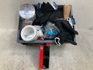 Lot 927  
            Marchington SR14 - Parcel Delivery Only 
                
QTY OF ASSORTED HARDWARE & ACCESSORIES TO INCLUDE QTY OF PORTWEST DERMI GRIP NPR1...