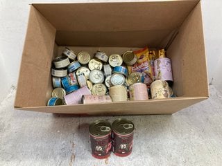 Lot 929  
            Marchington SR14 - Parcel Delivery Only 
                
QTY OF ASSORTED PET ITEMS TO INCLUDE PACK OF PEDIGREE SCHMACKOS TREATS - BBE 12.2...