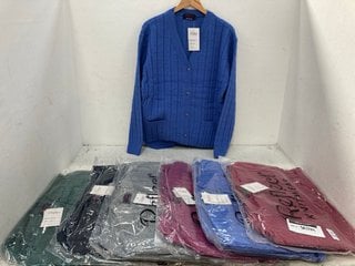 Lot 988  
            Marchington SR14 - Parcel Delivery Only 

                
QTY OF REFLECT KNITWEAR CARDIGANS IN VARIOUS COLOURS - SIZE L/XL: LOCATION - F5