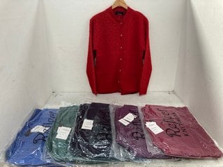 Lot 992  
            Marchington SR14 - Parcel Delivery Only 

                
QTY OF REFLECT KNITWEAR CARDIGANS IN VARIOUS COLOURS - SIZE M/L: LOCATION - F5