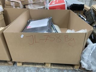Lot 105  
            Marchington SR18 - Delivery or Collection 
                
PALLET OF ASSORTED JOHN LEWIS & PARTNERS HOUSEHOLD ITEMS TO INCLUDE JOHN LEWIS X ...