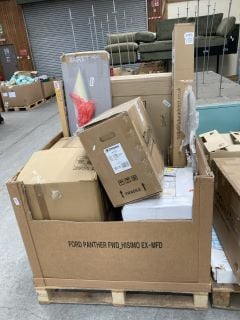 Lot 14  
            Marchington SR18 - Delivery or Collection 
                
PALLET OF ASSORTED ITEMS TO INCLUDE THE BIG CHEESE SWOOP HAWK KITE: LOCATION - A1...