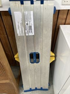 Lot 165  
            Marchington SR18 - Delivery or Collection 

                
WERNER ADJUSTABLE PLATFORM PRO - ORIGINAL RRP:£120: LOCATION - A3W