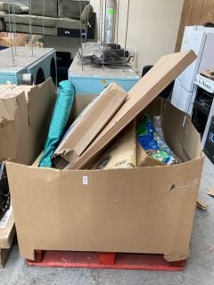 Lot 16  
            Marchington SR18 - Delivery or Collection 
                
PALLET OF ASSORTED ITEMS TO INCLUDE BOX OF FLAT PACK BANKERS BOX STORAGE BOXES: L...