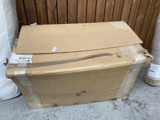 Lot 178  
            Marchington SR18 - Delivery or Collection 

                
SAMSUNG NK36C7070WS/UR COOKER HOOD IN STAINLESS STEEL - ORIGINAL RRP:£749: LOCATI...