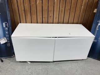 Lot 189  
            Marchington SR18 - Delivery or Collection 

                
OSLO 2 DRAWER LOW TV UNIT IN MATTE WHITE: LOCATION - A6W