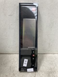 Lot 193  
            Marchington SR18 - Collection 

                
(COLLECTION ONLY) ZWILLING TWIN POLLUX CHINESE CHEF'S KNIFE - 185MM / 7" (18+ ID ...