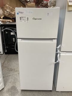 Lot 21  
            Marchington SR18 - Delivery or Collection 
                
FRIDGEMASTER MTM48120E FREESTANDING FRIDGE FREEZER IN WHITE - ORIGINAL RRP £199.9...