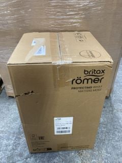 Lot 271  
            Marchington SR18 - Delivery or Collection 

                
BRITAX KIDFIX 2 Z-LINE CAR SEAT IN SPACE BLACK: LOCATION - AR5