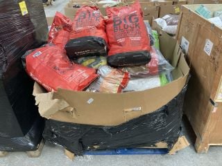 Lot 282  
            Marchington SR18 - Delivery or Collection 

                
PALLET OF ASSORTED OUTDOOR ITEMS TO INCLUDE QTY OF XL CHARCOAL: LOCATION - B1 (KE...