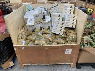 Lot 283  
            Marchington SR18 - Delivery or Collection 

                
PALLET OF ASSORTED PET ITEMS TO INCLUDE A QTY OF BIRD SEED MIX: LOCATION - B1 (KE...