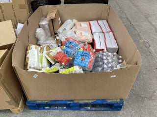 Lot 288  
            Marchington SR18 - Delivery or Collection 

                
PALLET OF ASSORTED FOOD AND DRINK ITEMS TO INCLUDE BELVOIR ELDERFLOWER AND APPLE ...