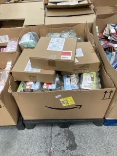 Lot 292  
            Marchington SR18 - Delivery or Collection 

                
PALLET OF ASSORTED PET ITEMS TO INCLUDE QTY OF AUTOMATIC PET FEEDER WITH COOLING ...