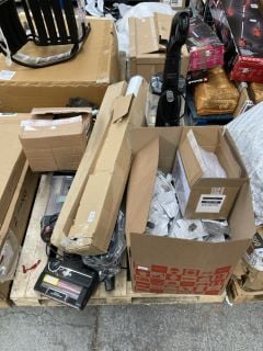 Lot 309  
            Marchington SR18 - Delivery or Collection 

                
PALLET OF ASSORTED HOUSEHOLD ITEMS TO INCLUDE VAX CARPET CLEANER: LOCATION - B3 (...