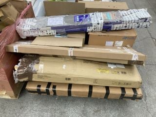 Lot 328  
            Marchington SR18 - Delivery or Collection 

                
PALLET OF ASSORTED INCOMPLETE FURNITURE ITEMS TO INCLUDE LANCASTER 2 DOOR SHOE BE...