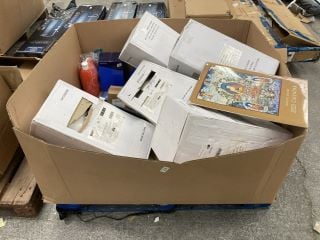 Lot 350  
            Marchington SR18 - Delivery or Collection 

                
PALLET OF ASSORTED HOUSEHOLD ITEMS TO INCLUDE CELESTIAL GALLERY 2025 CALENDAR: LO...