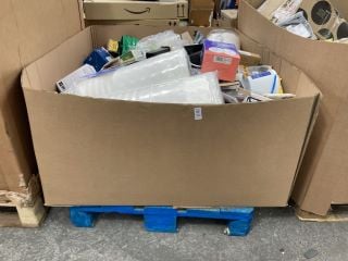 Lot 372  
            Marchington SR18 - Delivery or Collection 

                
PALLET OF ASSORTED ITEMS TO INCLUDE LANSINOH DISPOSABLE BREAST PADS: LOCATION - B...