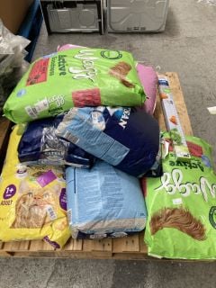 Lot 93  
            Marchington SR18 - Delivery or Collection 

                
PALLET OF ASSORTED PET ITEMS TO INCLUDE 20L CATSAN CAT LITTER: LOCATION - A5 (KER...