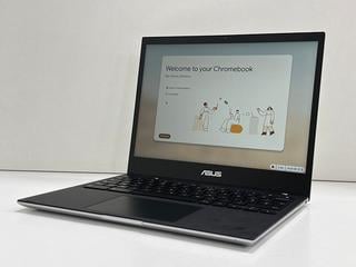 Lot 122  
            Marchington - Parcel Delivery Only 

                
ASUS CHROMEBOOK FLIP CM3 64GB LAPTOP: MODEL NO CM3200FM1A-HW0025 (UNIT ONLY). MED...