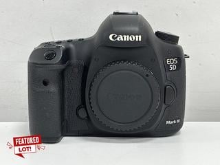 Lot 133  
            Marchington - Parcel Delivery Only 

                
CANON EOS 5D MARK III 22.3 MEGAPIXELS DSLR CAMERA IN BLACK: MODEL NO DS126321 (WI...