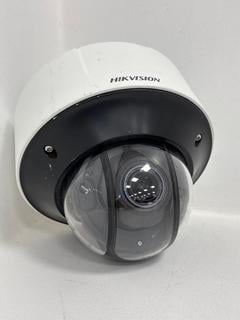 Lot 166  
            Marchington - Parcel Delivery Only 

                
HIKVISION DOME IP SECURITY NETWORK CAMERA IN WHITE: MODEL NO DS-2CD5546G0-IZS (UN...