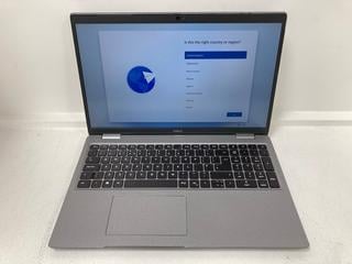 Lot 83  
            Marchington - Parcel Delivery Only 

                
DELL LATITUDE 5520 256GB LAPTOP IN SILVER. (WITH POWER CABLE). INTEL (R) CORE (TM...