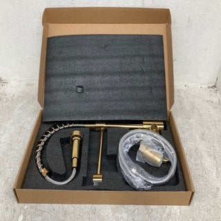 Lot 1044  
            Marchington SR12 - Parcel Delivery Only 

                
MODERN KITCHEN MIXER TAP IN GOLD: LOCATION - D12