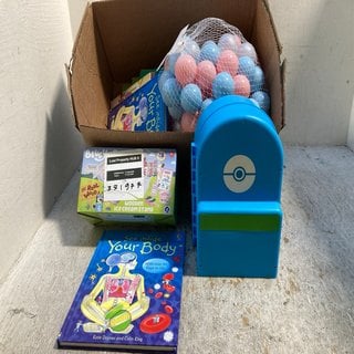 Lot 105  
            Marchington SR12 - Parcel Delivery Only 

                
QTY OF ASSORTED KIDS TOYS TO INCLUDE MAGNETIC BUILDING BLOCKS AGED 3+: LOCATION - A1