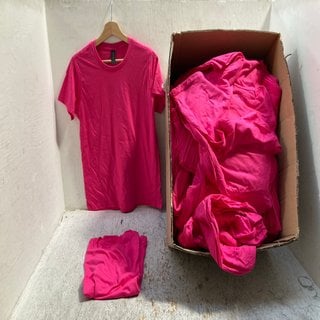 Lot 112  
            Marchington SR12 - Parcel Delivery Only 

                
QTY OF ASSORTED GILDAN T-SHIRTS IN PINK TO INCLUDE SIZE M: LOCATION - A1