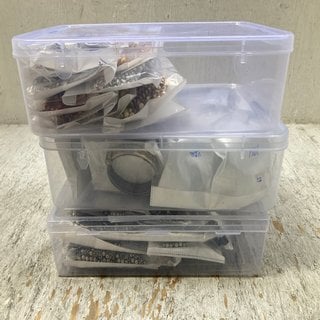 Lot 130  
            Marchington SR12 - Parcel Delivery Only 

                
3 X BOXES OF ASSORTED JEWELLERY TO INCLUDE 1 X BOX OF ASSORTED STYLE NECKLACES: L...