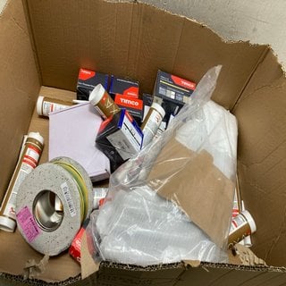 Lot 141  
            Marchington SR12 - Parcel Delivery Only 

                
QTY OF ASSORTED HARDWARE ITEMS TO INCLUDE 11 X BOXES OF TIMCO TWIN-THREAD WOODSCR...