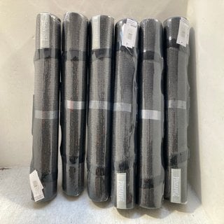 Lot 152  
            Marchington SR12 - Parcel Delivery Only 

                
6 X PINEAPPLE BADGE YOGA MAT ONE SIZE IN BLACK: LOCATION - AR3