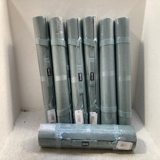 Lot 160  
            Marchington SR12 - Parcel Delivery Only 

                
7 X PINEAPPLE BADGE YOGA MAT ONE SIZE IN SAGE: LOCATION - AR3