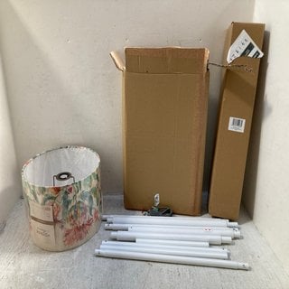 Lot 163  
            Marchington SR12 - Parcel Delivery Only 

                
QTY OF ASSORTED HOUSEHOLD ITEMS, TO INCLUDE 1 X VOYAGE MAISON FLORAL PATTERN LAMP...