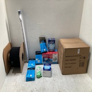 Lot 174  
            Marchington SR12 - Parcel Delivery Only 

                
QTY OF ASSORTED STATIONARY ITEMS TO INCLUDE BEROL HANDWRITING MEDIUM NIB ROUND TI...