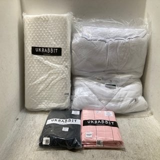 Lot 219  
            Marchington SR12 - Parcel Delivery Only 

                
QTY OF ASSORTED BEDROOM ITEMS TO INCLUDE UKRABBIT ESSENTIAL FITTED DOUBLE BEDSHEE...