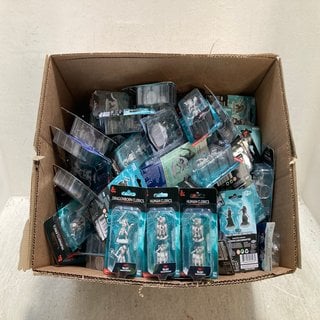 Lot 240  
            Marchington SR12 - Parcel Delivery Only 

                
QTY OF ASSORTED MODELS TO INCLUDE DUNGEONS AND DRAGONS DRAGONBORN CLERICS NOLZUR'...