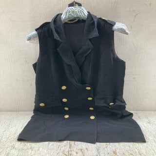 Lot 289  
            Marchington SR12 - Parcel Delivery Only 

                
WOMENS HOLLAND COOPER CHELSEA LINEN DRESS IN BLACK - UK SIZE: 14 - ORIGINAL RRP: ...