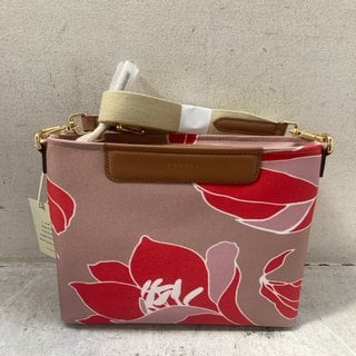 Lot 347  
            Marchington SR12 - Parcel Delivery Only 

                
RADLEY LONDON SOUTHWELL GARDENS CROSSBODY BAG IN FLORAL: LOCATION - AR13