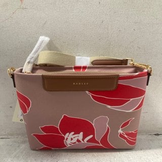 Lot 348  
            Marchington SR12 - Parcel Delivery Only 

                
RADLEY LONDON SOUTHWELL GARDENS CROSSBODY BAG IN FLORAL: LOCATION - AR13