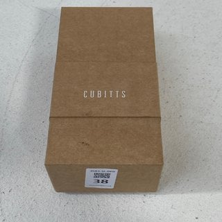 Lot 38  
            Marchington SR12 - Parcel Delivery Only 

                
CUBITTS CHUNKY FRAME GLASSES IN YELLOW WITH LENS CLEANER AND CLOTH: LOCATION - BOOTH