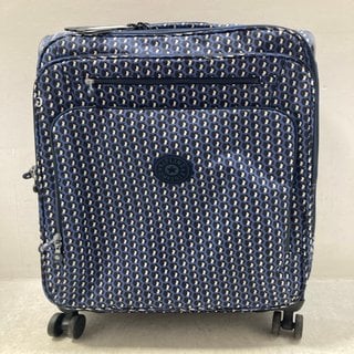 Lot 398  
            Marchington SR12 - Parcel Delivery Only 

                
KIPLING NEW YORK SPINNER SUITCASE IN BLUE PATTERN: LOCATION - AR15
