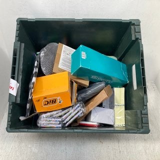 Lot 431  
            Marchington SR12 - Parcel Delivery Only 

                
QTY OF ASSORTED STATIONARY ITEMS TO INCLUDE BORDER-IT CORRUGATED BORDER TRIM IN B...