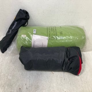 Lot 432  
            Marchington SR12 - Parcel Delivery Only 

                
3 X ASSORTED ITEMS TO INCLUDE CROC & FROG PUSHCHAIR LINER IN BLACK/RED: LOCATION ...