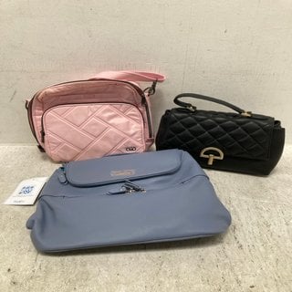 Lot 479  
            Marchington SR12 - Parcel Delivery Only 

                
3 X ASSORTED HANDBAGS TO INCLUDE RUTH LANGSFORD QUILTED GRAB BAG IN BLACK LEATHER...
