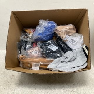 Lot 483  
            Marchington SR12 - Parcel Delivery Only 

                
QTY OF ASSORTED CLOTHING ITEMS TO INCLUDE CUDDL DUDS FLEECE JUMPER IN GREY - SIZE...