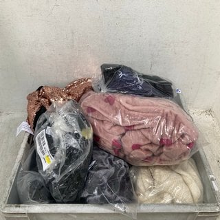 Lot 505  
            Marchington SR12 - Parcel Delivery Only 

                
QTY OF ASSORTED CLOTHING ITEMS TO INCLUDE WOMENS APRICOT SEQUIN TOP IN BRONZE - U...