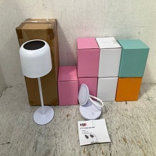 Lot 528  
            Marchington SR12 - Parcel Delivery Only 

                
QTY OF ASSORTED LIGHTS TO INCLUDE S-FIXX SET OF 2 FLEXIBLE TABLE LAMPS: LOCATION ...
