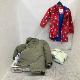 Lot 579  
            Marchington SR12 - Parcel Delivery Only 

                
QTY OF ASSORTED CHILDRENS CLOTHING IN VARIOUS SIZES TO INCLUDE BODEN GREEN PARKA ...